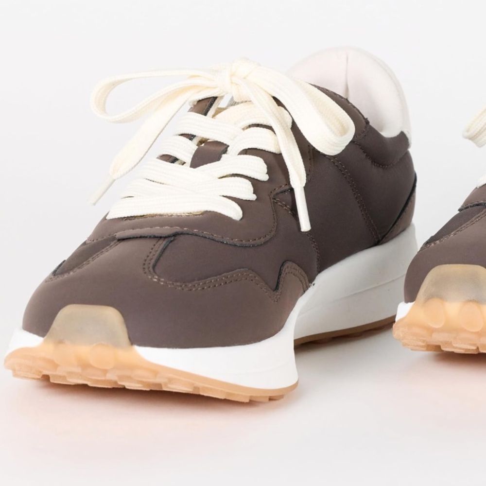 Like New! The Drop Andy Sneaker - Picture 4 of 16